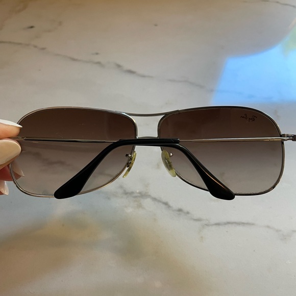 Ray Ban Pilot Sunglasses - Picture 5 of 7